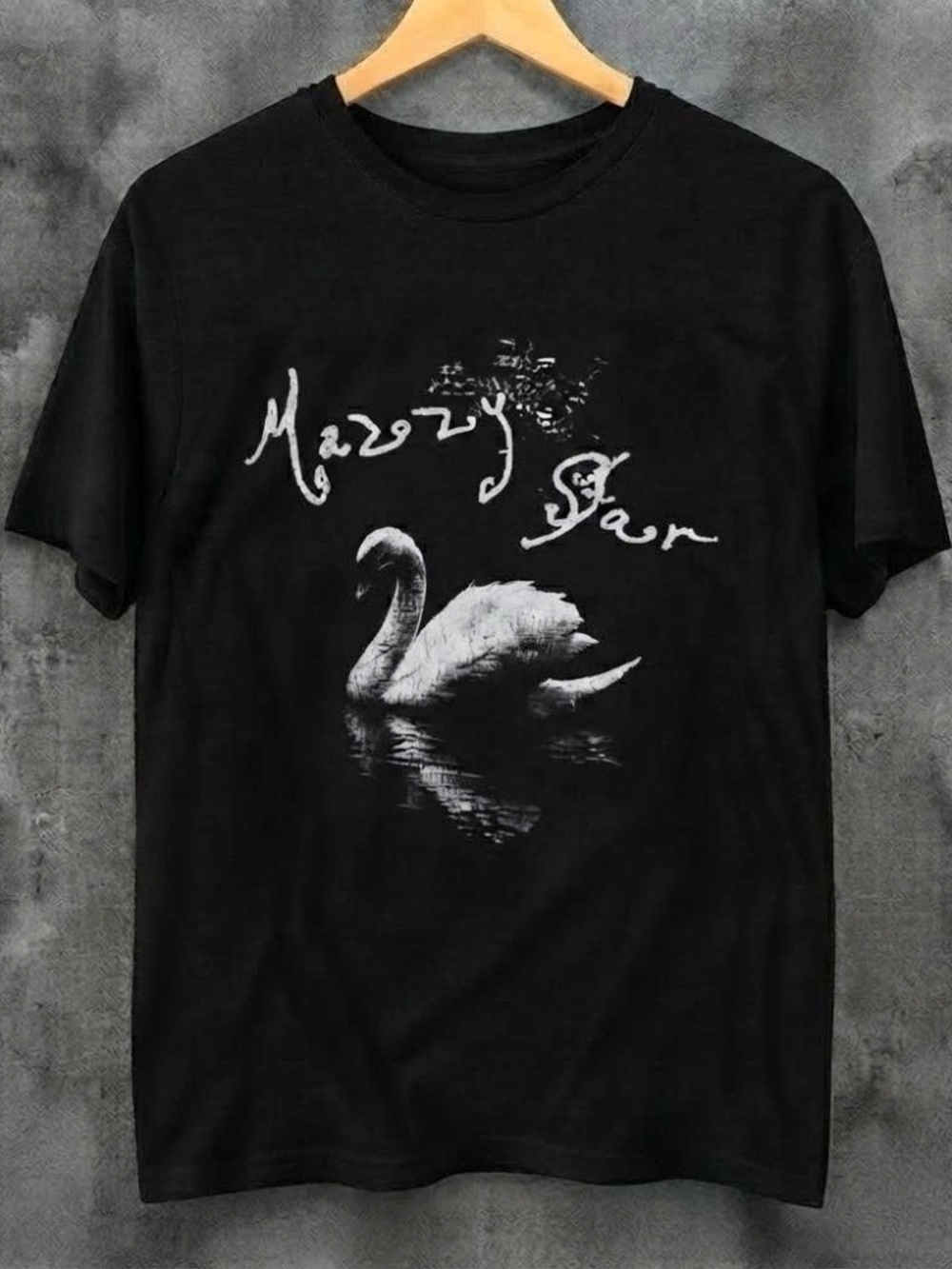 Gildan Men’s Black Swan Graphic Tee with White Swan Print